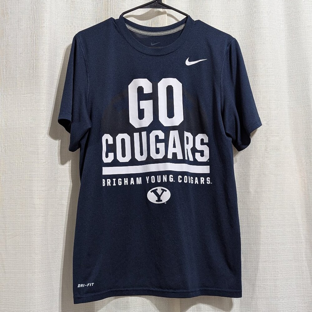 Nike BYU Go Cougars Active T-shirt College Football Medium Navy Blue Women's